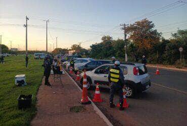 Operação Lei Seca resulta em 105 multas aplicadas e 62 veículos removidos_6637d237efc70.jpeg